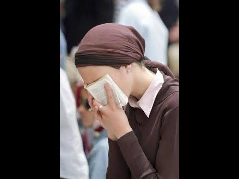 Secular Jewish Woman Finds HaShem In A Lost Wallet